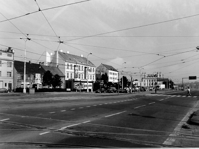 Sady P�tat�ic�tn�k�, nyvyu�it� plocha po zbo�en� V�de�sk� kav�rn�